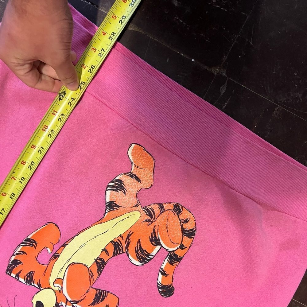 Vintage Tigger Disney Sweatshirt - Picture 12 of 12